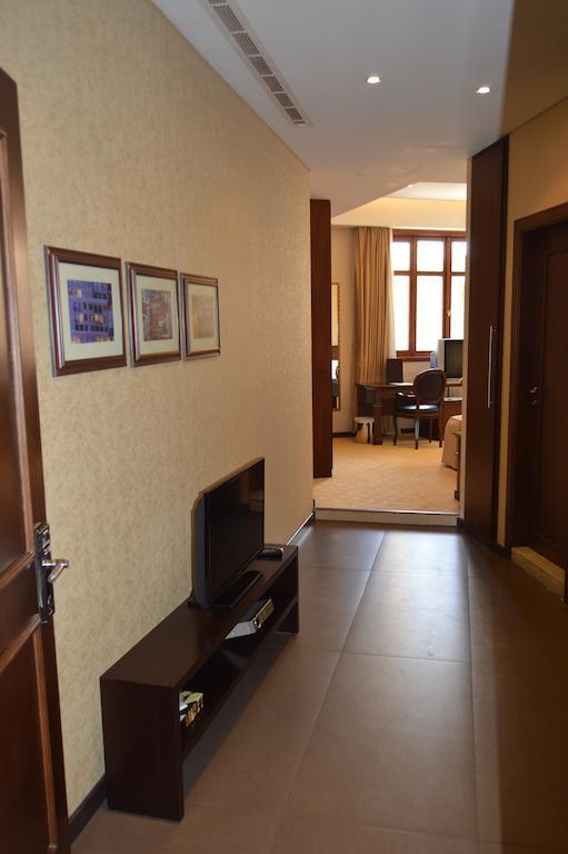 Etoile Suites Boutique Hotel Downtown ベイルート エクステリア 写真