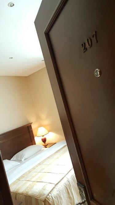 Etoile Suites Boutique Hotel Downtown ベイルート エクステリア 写真